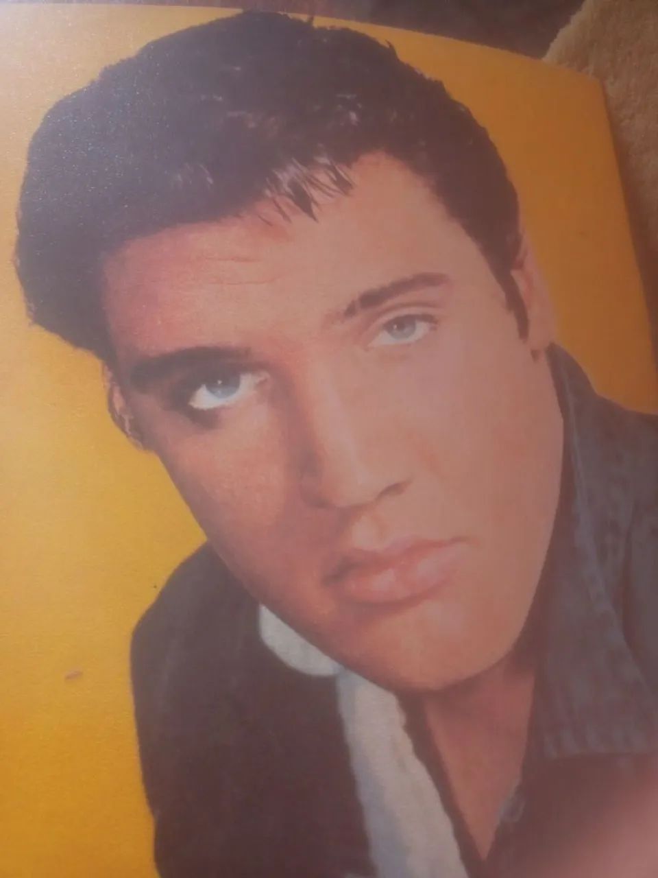 Vendo revista Elvis Presley Antiga - CDs, DVDs etc - Olaria, Rio