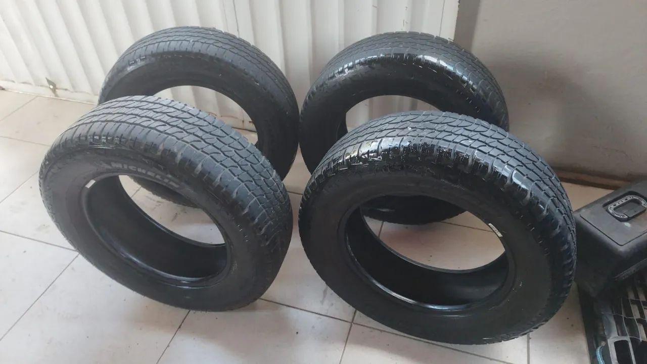 Pneus 215/65r16 Michelin ltx force 