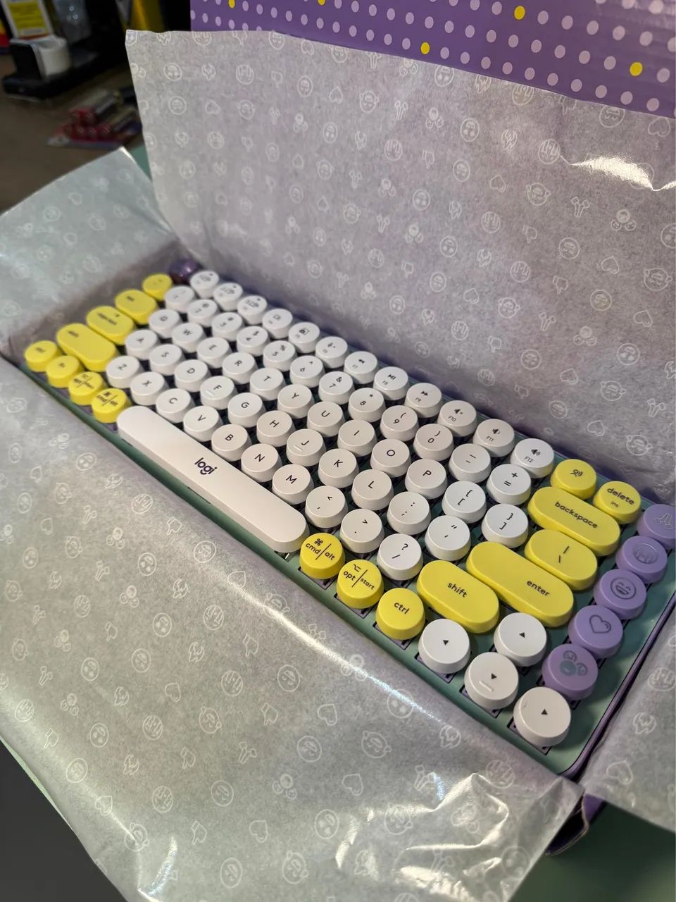 Teclado Logitech Pop Keys Lilás / Bluetooth - Foto 4