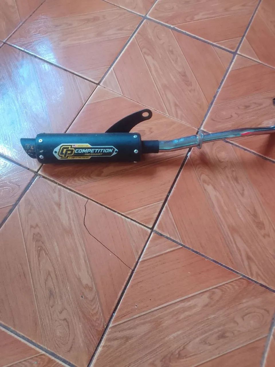 Escapamento esportivo pop110i