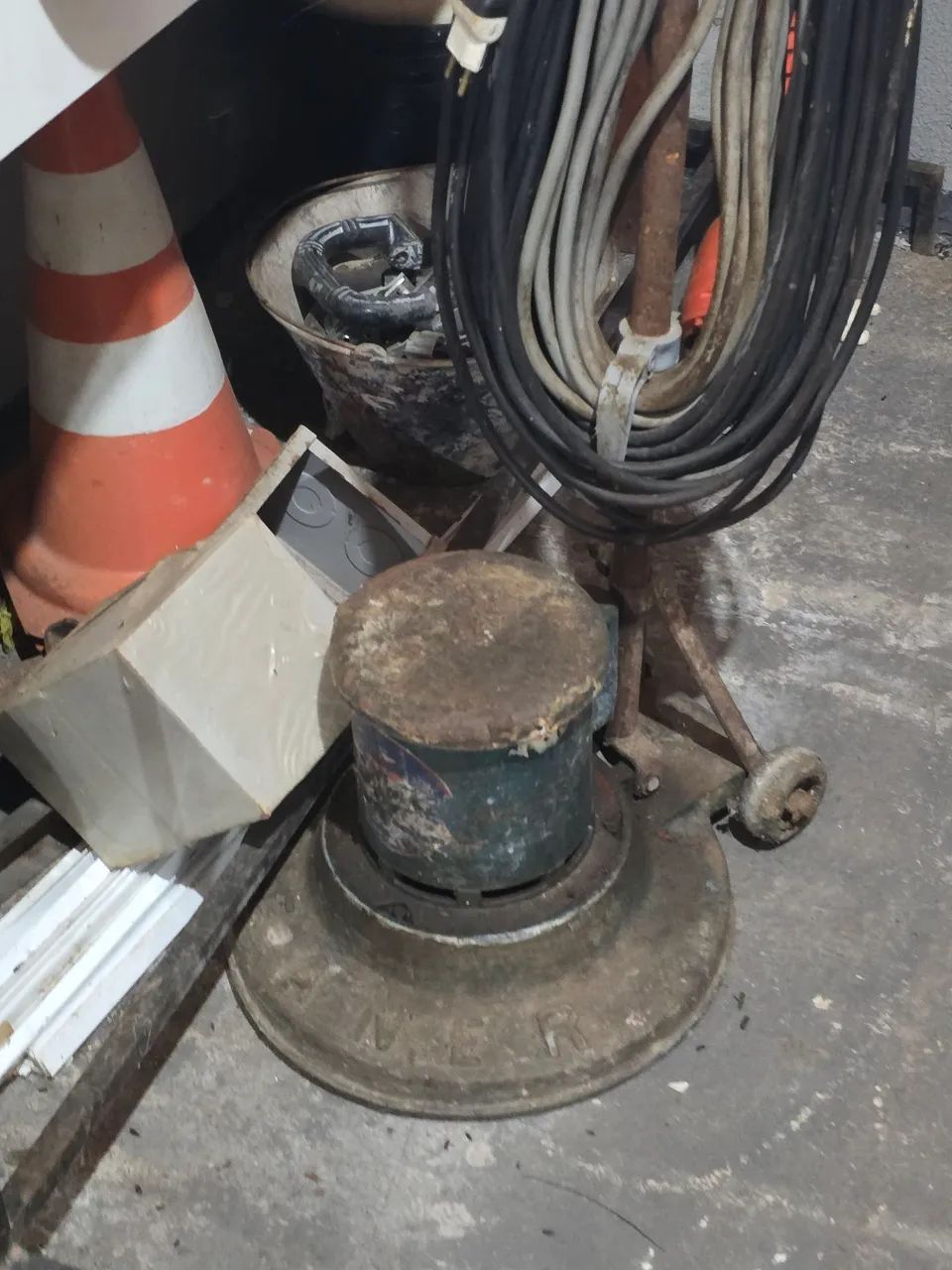 Enceradeira de piso - Foto 4