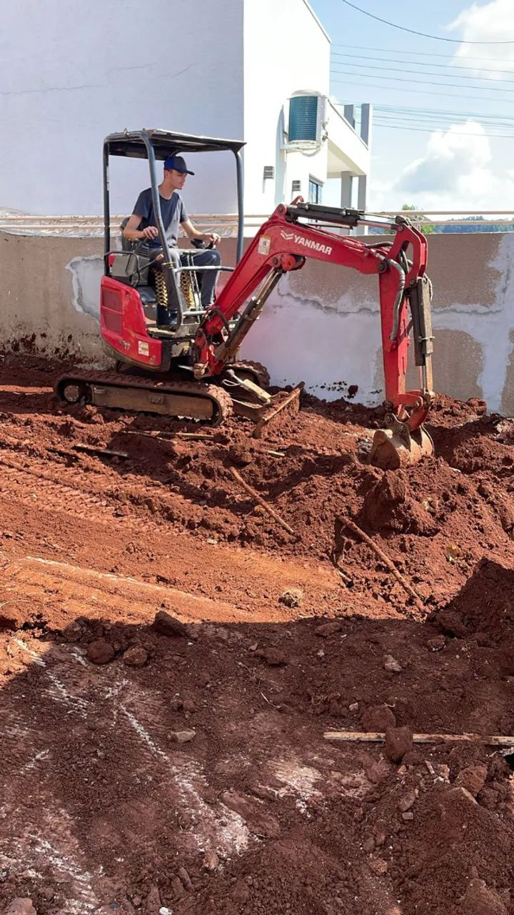 Mini Escavadeira Yanmar vio 17 ano 2018 com 6.200 horas