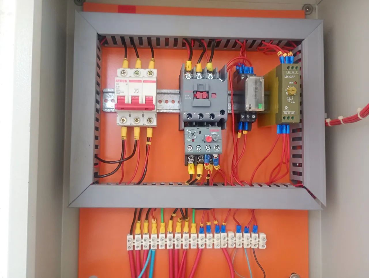 Eletricista de qualidade e confiança - Foto 2