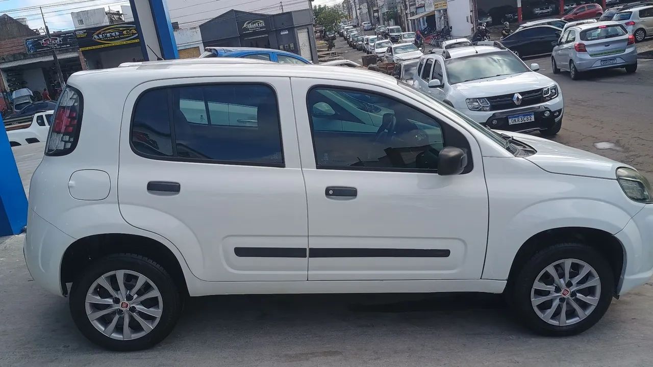 Fiat Uno Attractive 1.0 EVO Fire Flex 8V 5P 2020 - Foto 4