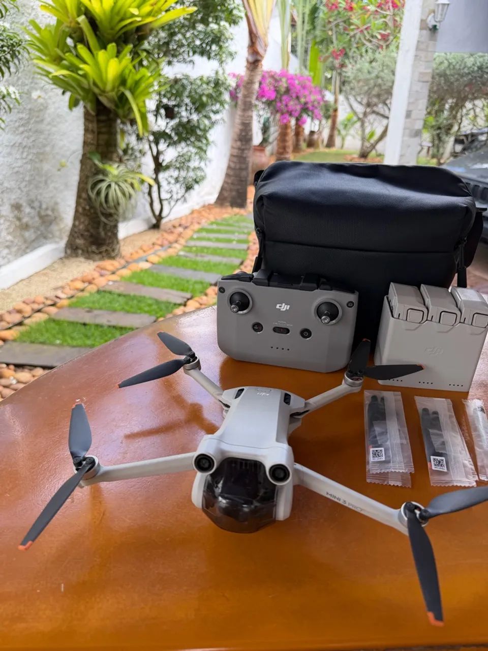 DRONE DJI MINI 3 PRO COMBO FLY MORE PLUS
