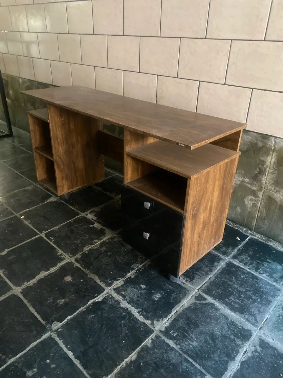 Mesa de madeira para escritório - Foto 5