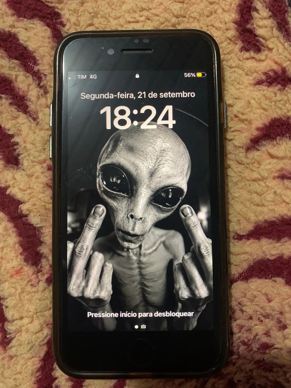 IPhone 8 intacto semi novo  - Foto 2