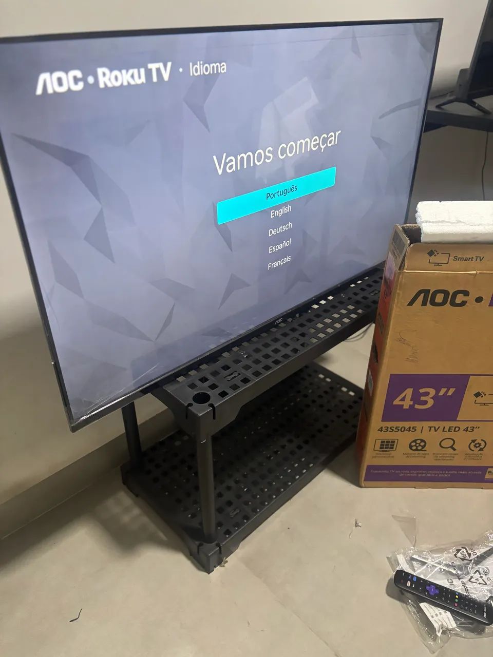 Smart TV 43 Polegadas AOC Sistema Roku | Nova no plástico  - Foto 2