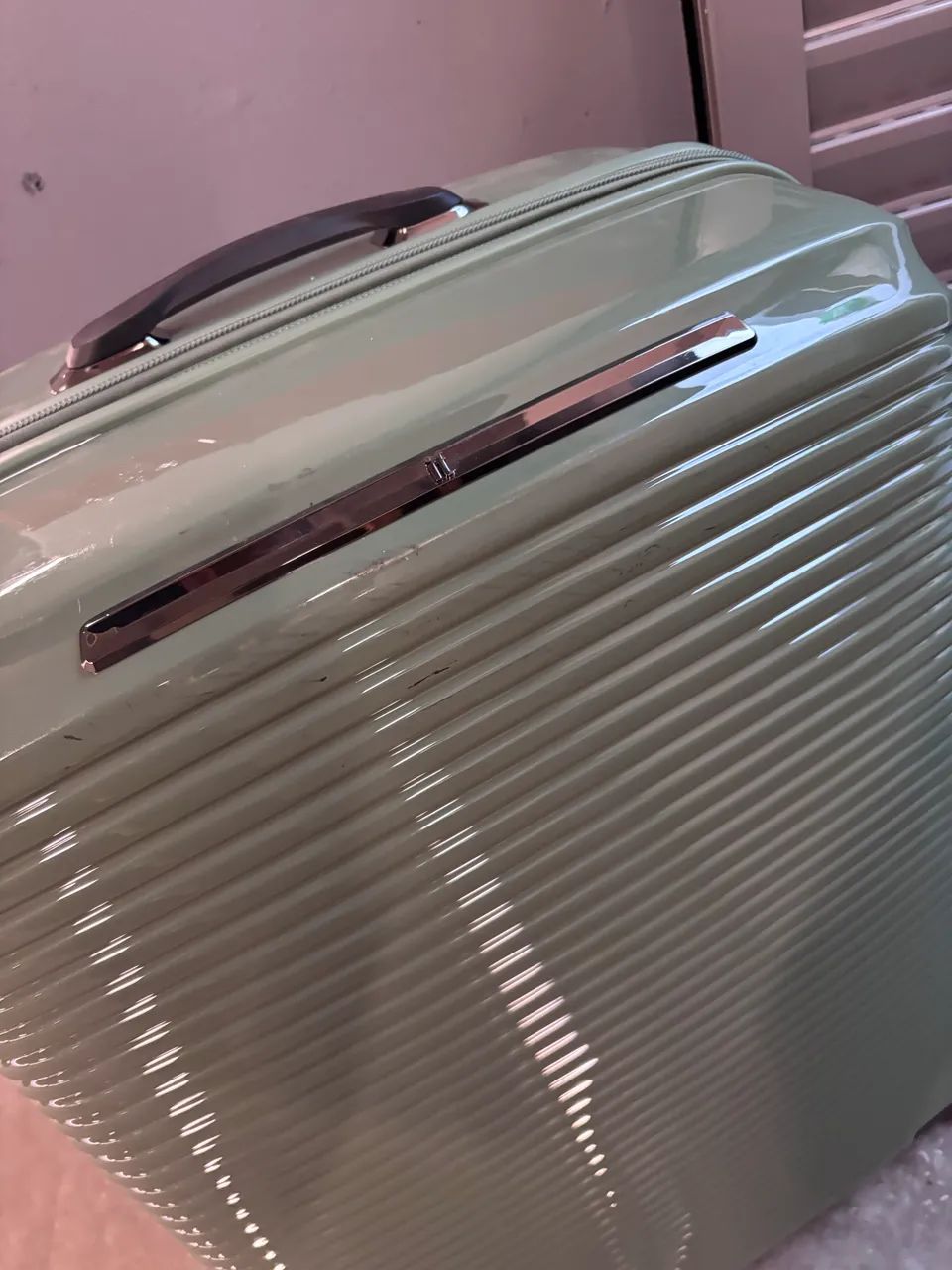 Mala de despachar da It Luggage, na cor verde. - Foto 5