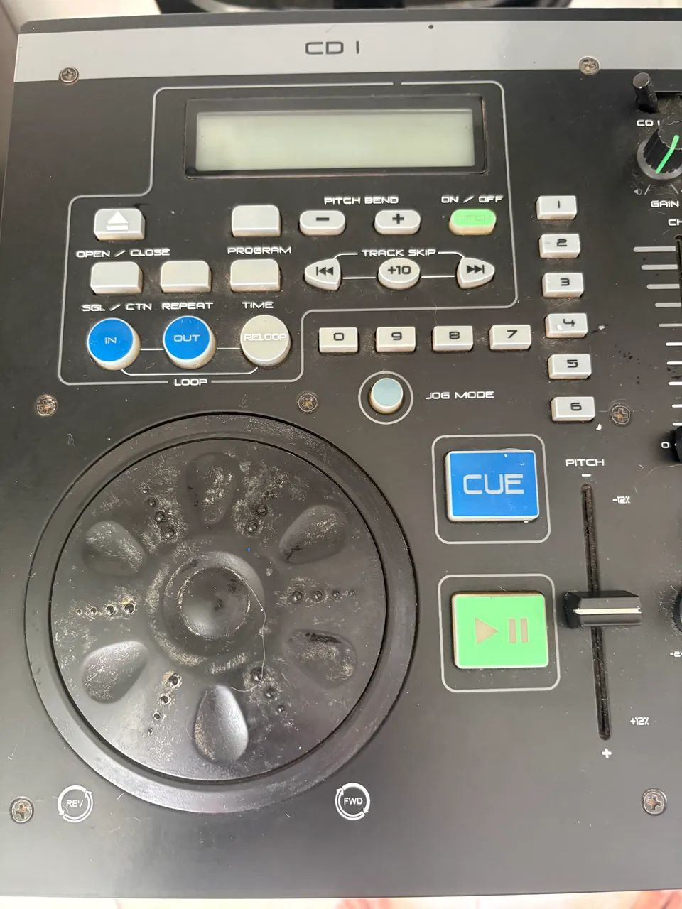 Mesa DJ Gemini CDM-500 com mixer integrado e dois CDJ.  - Foto 4