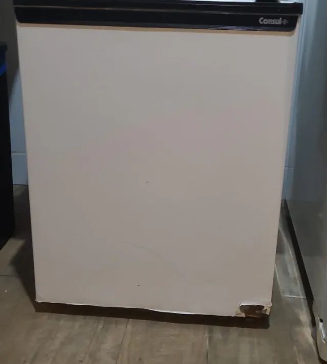 Frigobar tamanho médio funcionando  - Foto 4