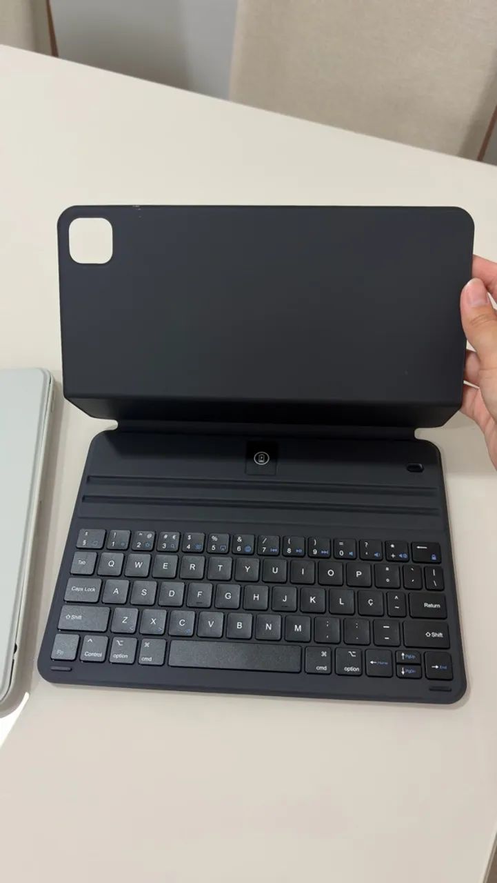 Capa magnética com teclado iPad Air de 10,9 / 11 e Pad Pro de 11 - Foto 4