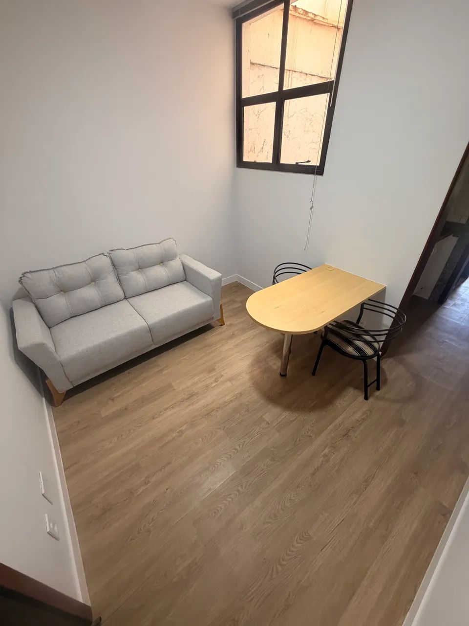 Kitnet semimobiliada no Sudoeste - 29m² - Ao lado do Parque Bosque