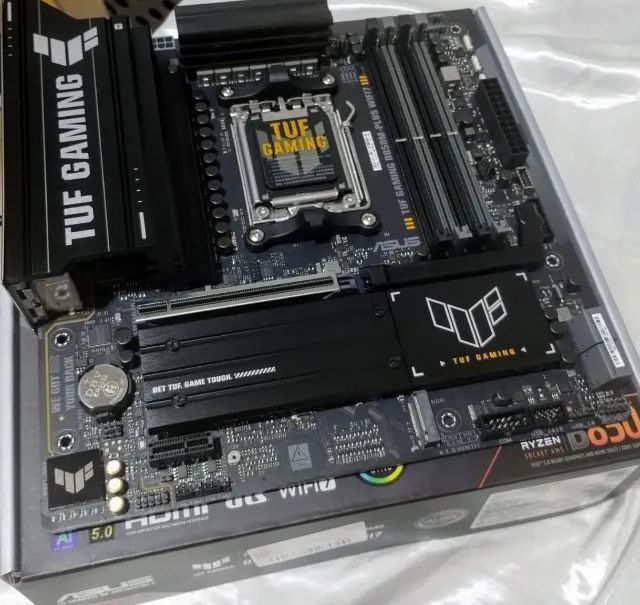 PC GAMER TOP RYZEN 9 9950X RTX 5070 32GB RAM 1TB SSD WIFI 7 - Foto 3
