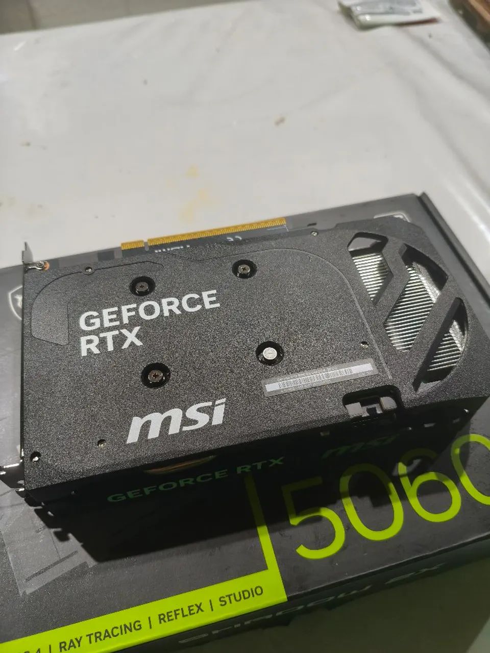 RTX 5060 - Foto 4