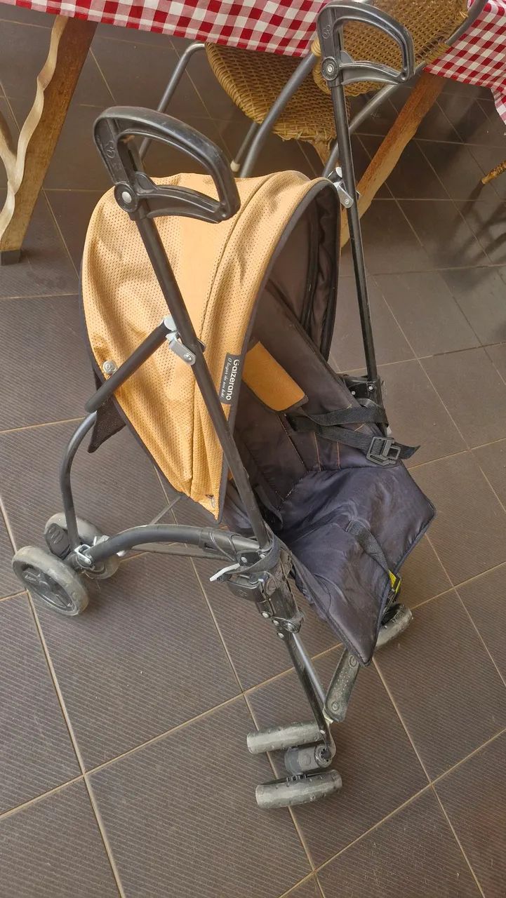Vendo carrinho de bebê Galzerano