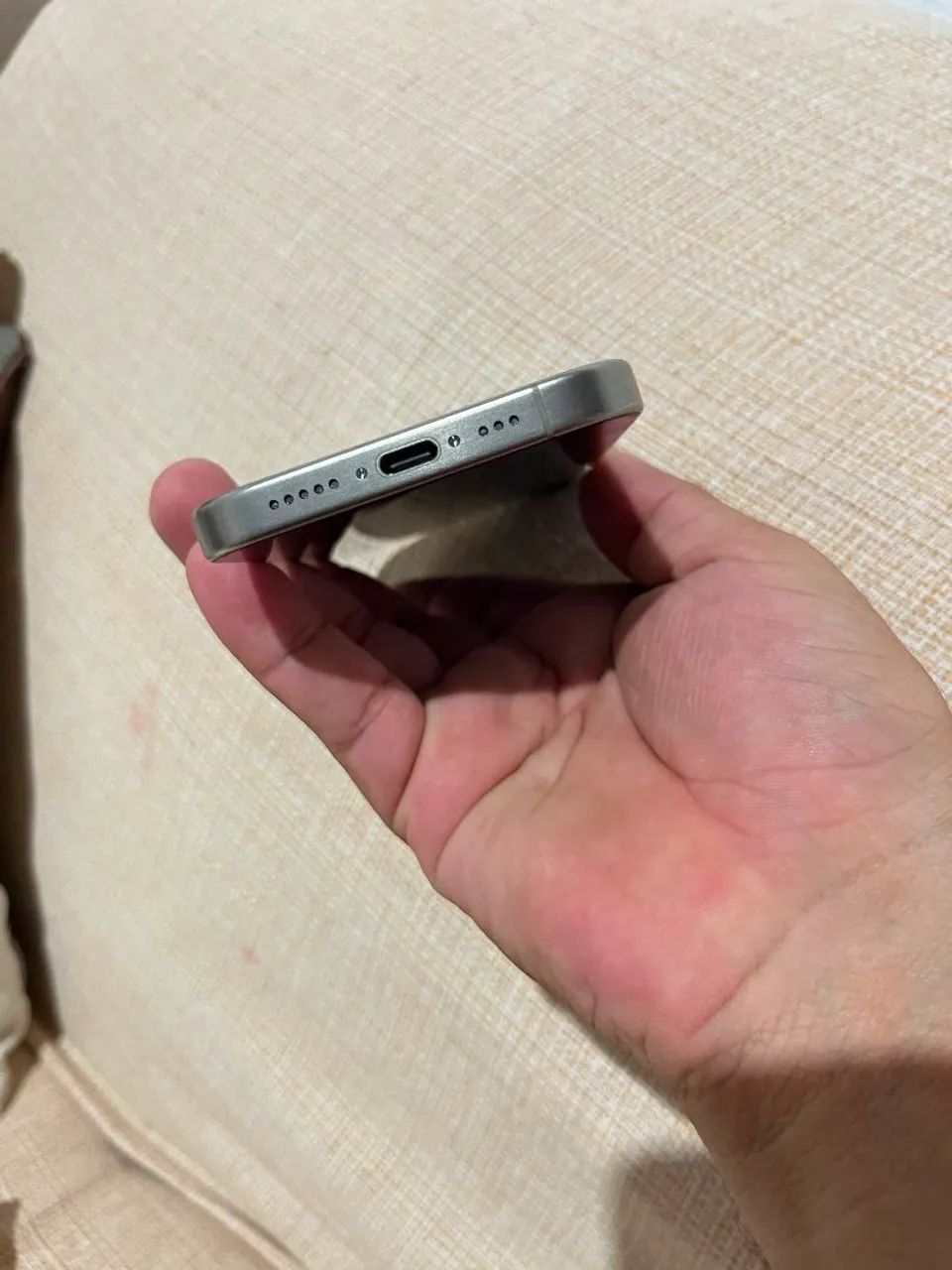 IPHONE 15 PRO SEMIZETOP TITANIUM 100% - Foto 5