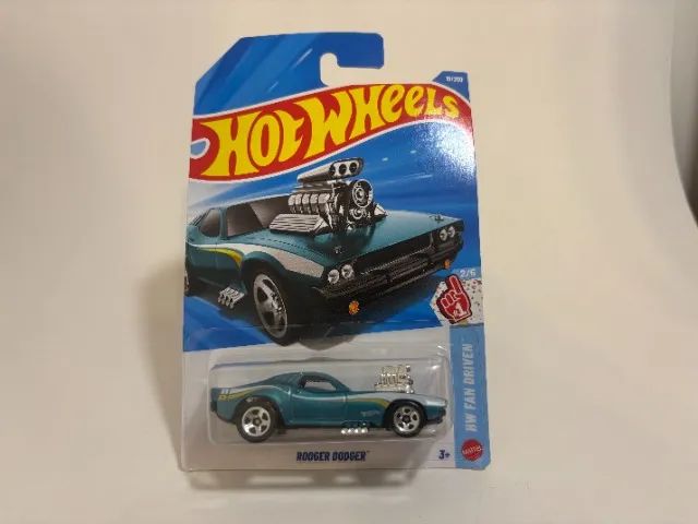 Hot Wheels Rodger Dodger - Diecast 1/64 - Carrinho Miniatura