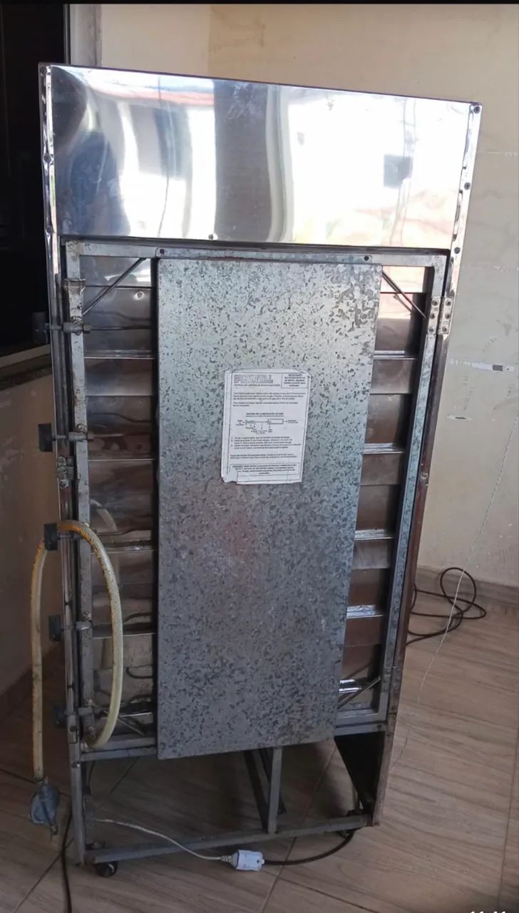 Máquina de assar frangos 