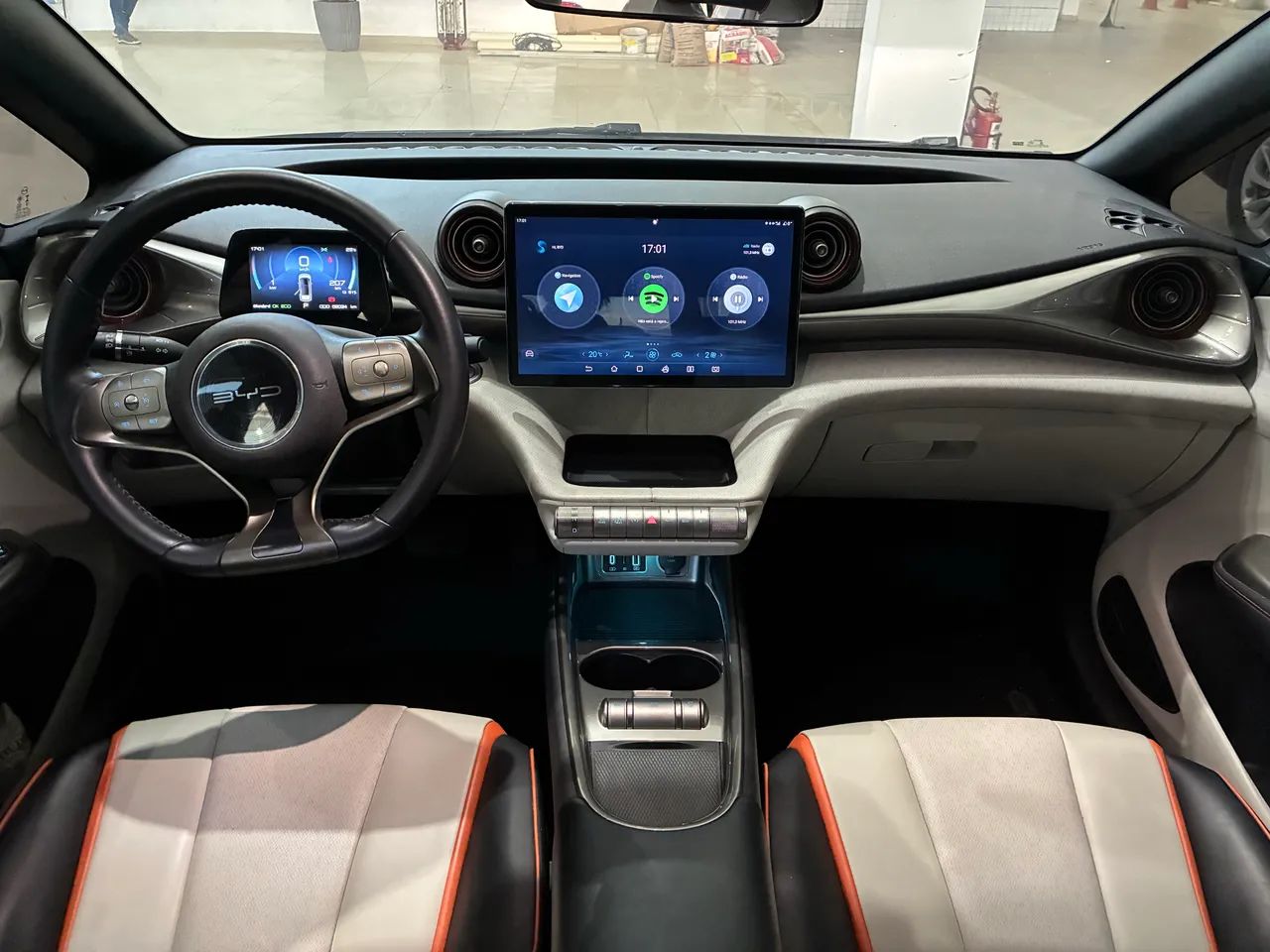 BYD Dolphin EV (Elétrico) 2025