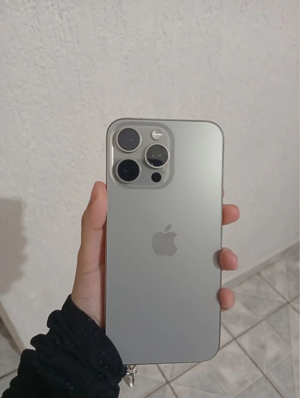 iPhone 15 Pro Max  - Foto 2