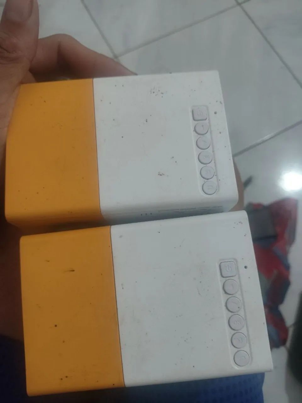 2 projetores 