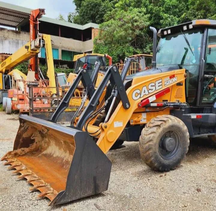 Retroescavadeira case 580n ano 2019 - Foto 3