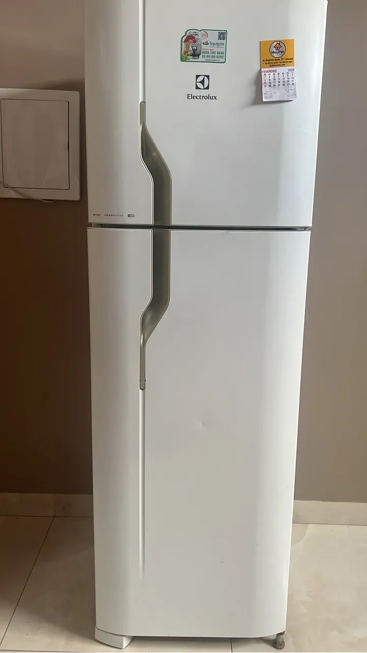 Geladeira - Geladeiras e Freezers - Aldeia, Santarém 1500804631 | OLX