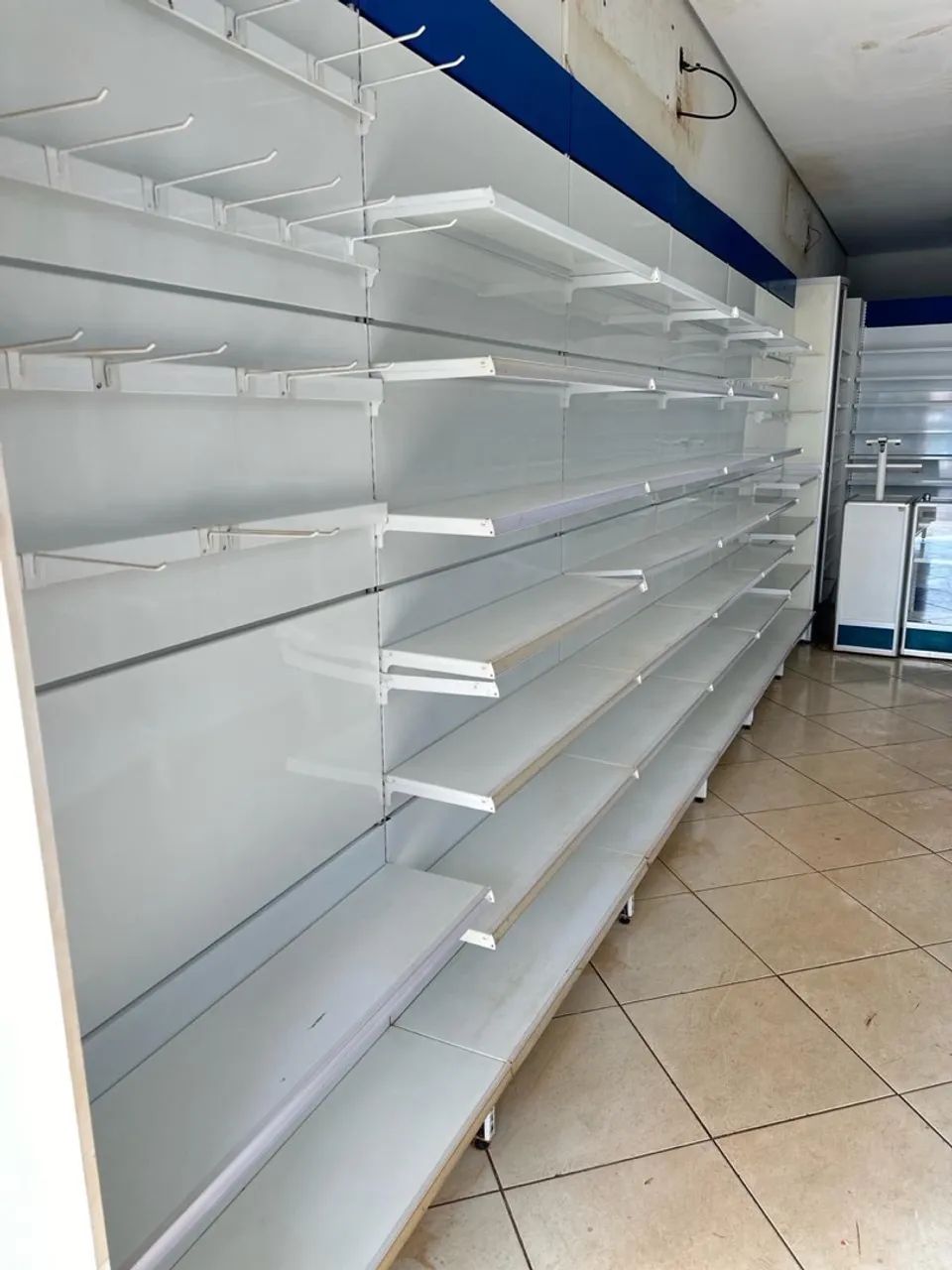 Mobiliário para drogaria / farmácia  - Foto 5