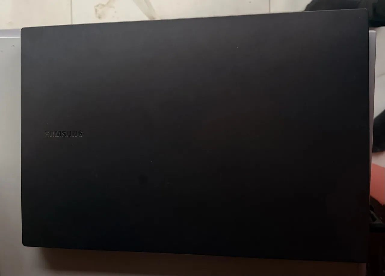 Notebook Samsung Book Intel Celeron 6305,- Excelente estado + Capa de proteção  - Foto 2