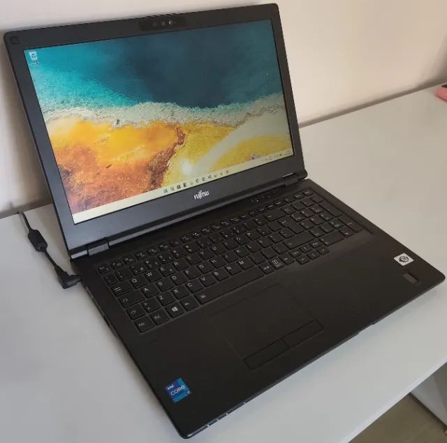 Preço de ocasião) Fujitsu LIFEBOOK Core i7 | 16GB RAM | 512GB SSD