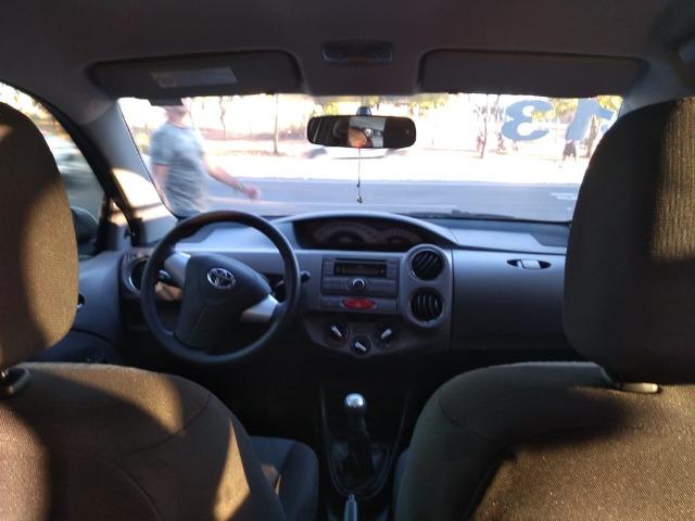 Etios 1.5 XLS Sedan 2013 - Foto 11