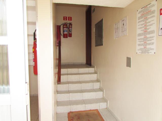 Lindo apartamento reformado condomínio fechado no Balneário de Jacaraípe - Foto 3