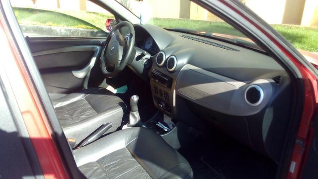 Sandero Vermelho Previlege 1.6 16v - Foto 4