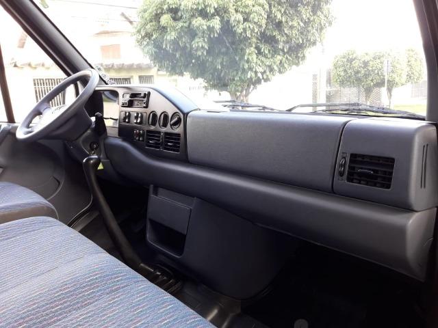 Sprinter 310-D 1999 13 Lugares - Foto 16