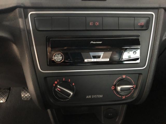 Volkswagen Gol TRACK 1.0 4P - Foto 5