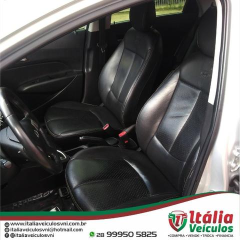 Hyundai HB20 1.6 Premium Automático 2013/14. Apenas 42.770 mil km rodados - Foto 7