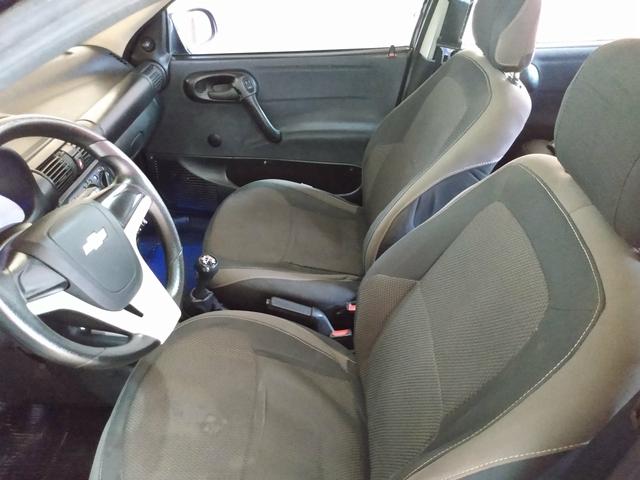 Corsa 1.6 ano 01 Hatch 4 portas completo menos direção - Foto 5