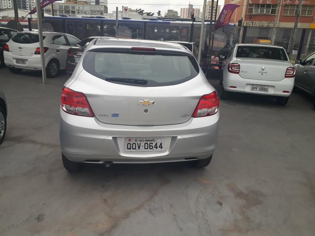 Onix batch joy 1.0 8v Flex ipva 2020 grátis, - Foto 2