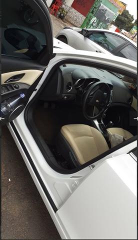 Vendo ou troco cruze 1.8 ano 12/13 completo interior caramelo banco de couro - Foto 3