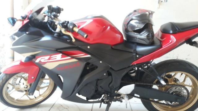 ''Moto Yamaha Yzf R-3 321 Cilindradas 2015/2016''