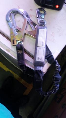 Cinturão paraquedista vendo por 70 reais - Foto 4