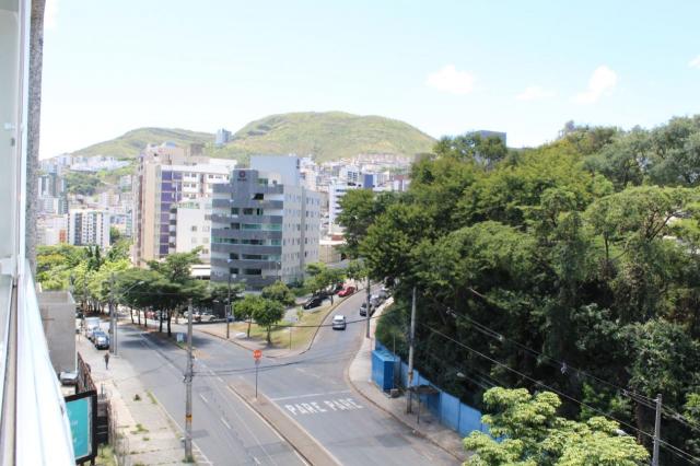 4 quartos, 2 suítes, varanda, elevador, 3 vagas livres, lazer e excelente localização. - Foto 20