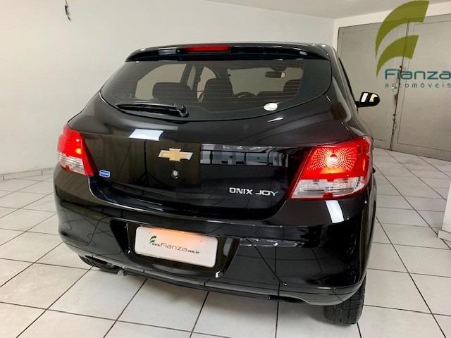 Chevrolet Onix Joy 1.0 6 marchas - Foto 2