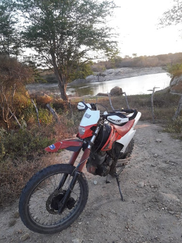 Nx 200 roupa de CRF - Foto 2