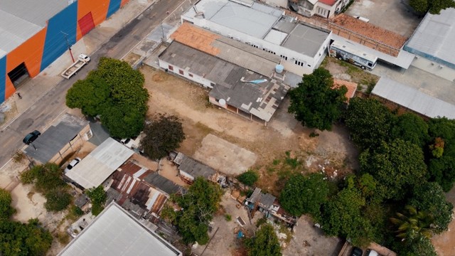 2100 m2 no centro da cidade.  - Foto 5