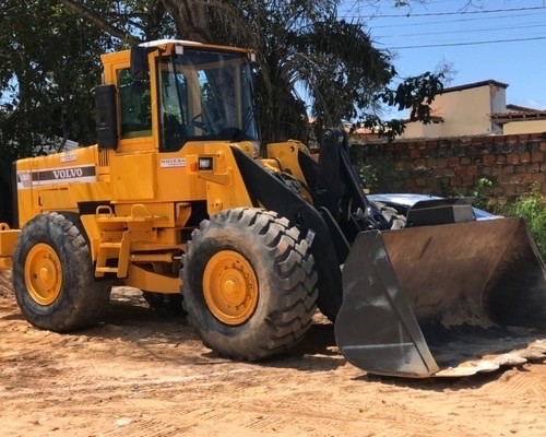 Carregadeira Volvo L90