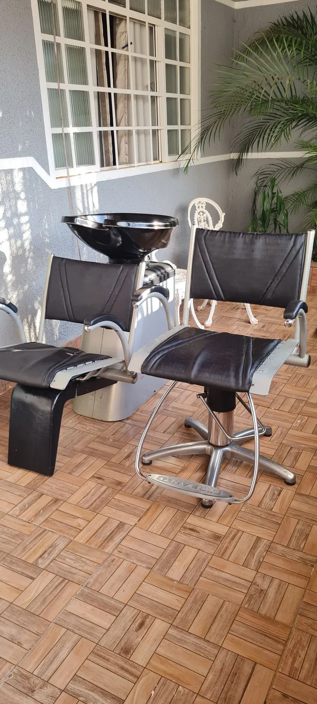 El Hombre - Barber Shop - Cadeira de Barbeiro de 1940 Ferrante ela está no  valor de 2.800 pode ser parcelado no cartão em até 6x. Contato: 999427755