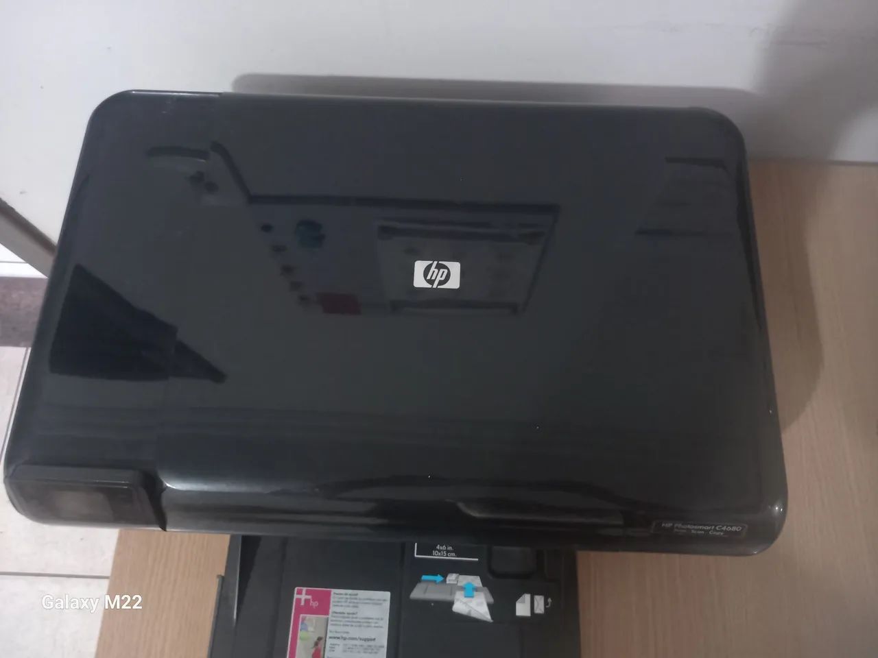 2 Impressoras (preta: multifuncional HP Photosmart C4680) e (branca: mpressora hp deskjet) - Foto 2