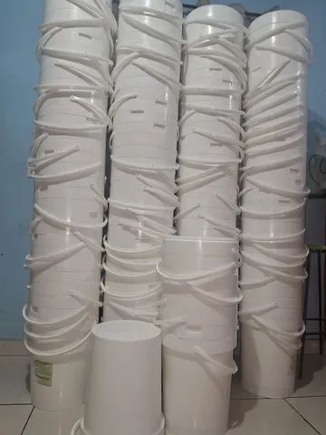 Baldes de 22 litros limpos 